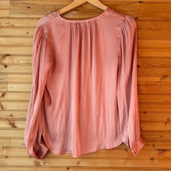 Banana Republic Blouse Pink Satin Long Sleeved Women's Sz Small Elegant Layering - Picture 5 of 6